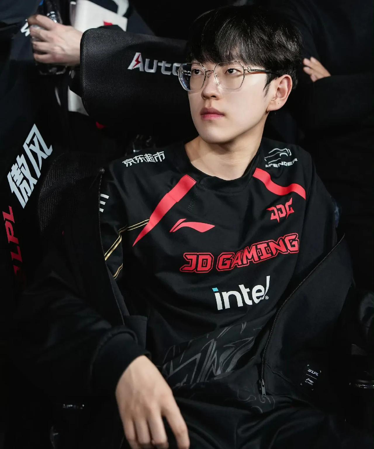 九游app下载最新版本-Scout连续十场比赛得分超过险胜，掘金不断突破！的简单介绍